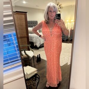 Stunning!! Mac Duggal Sequin Gown